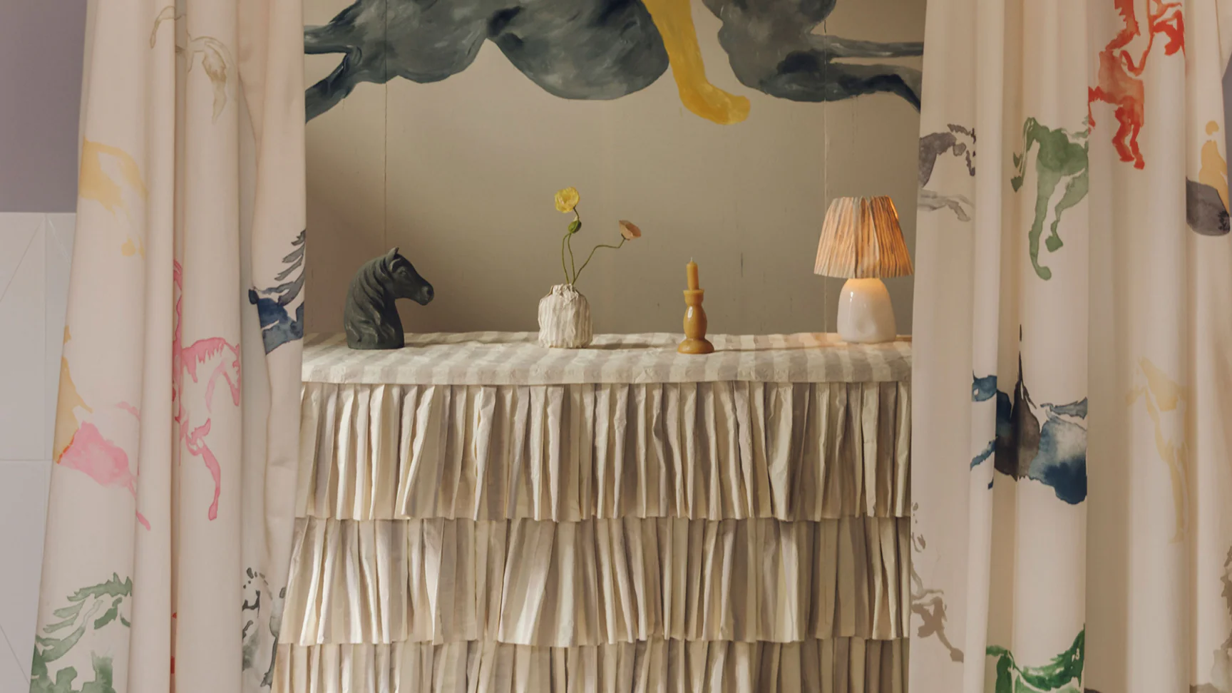 Vibrant Expressions of Modern Elegance